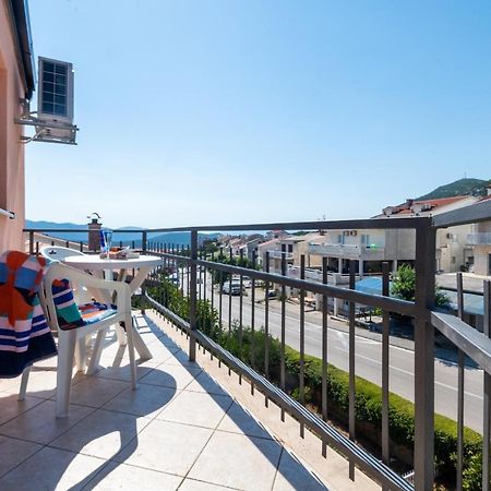 Apartments Mira Неум Екстериор снимка