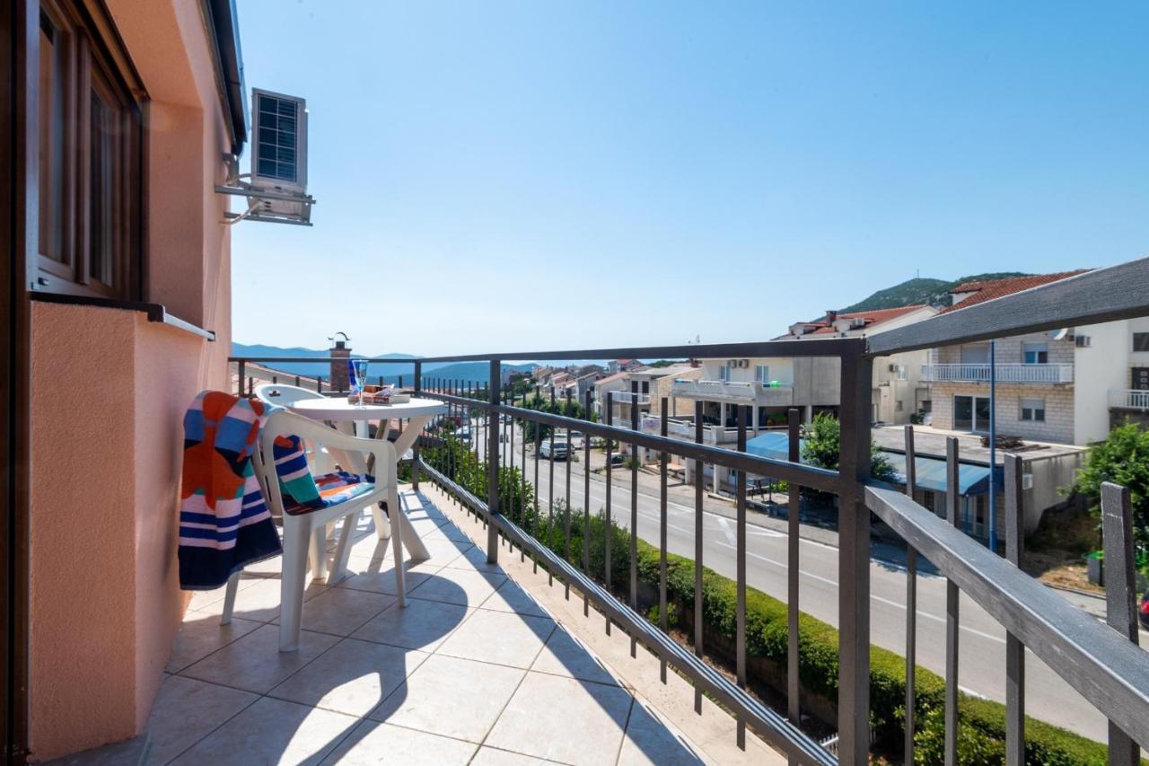 Apartments Mira Неум Екстериор снимка