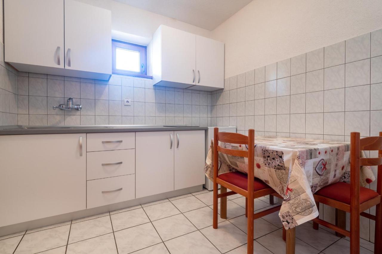 Apartments Mira Неум Екстериор снимка