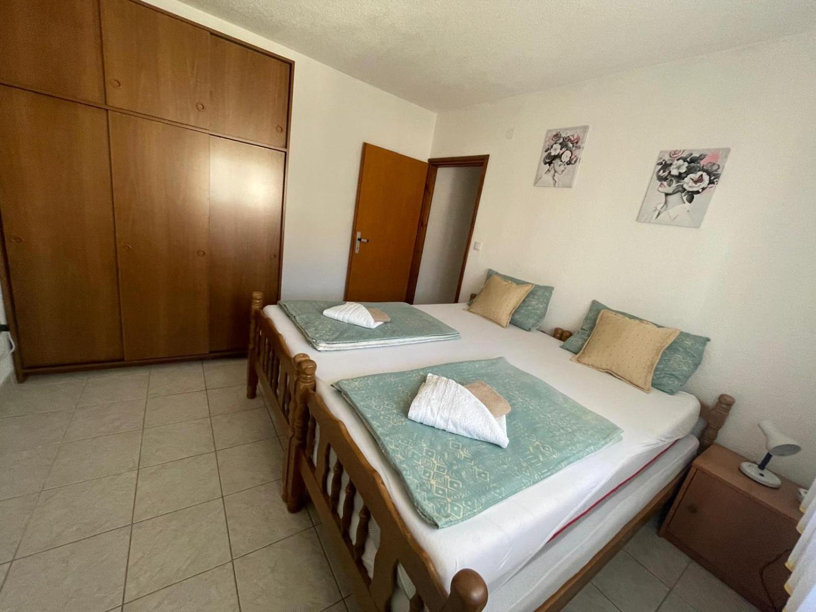 Apartments Mira Неум Екстериор снимка